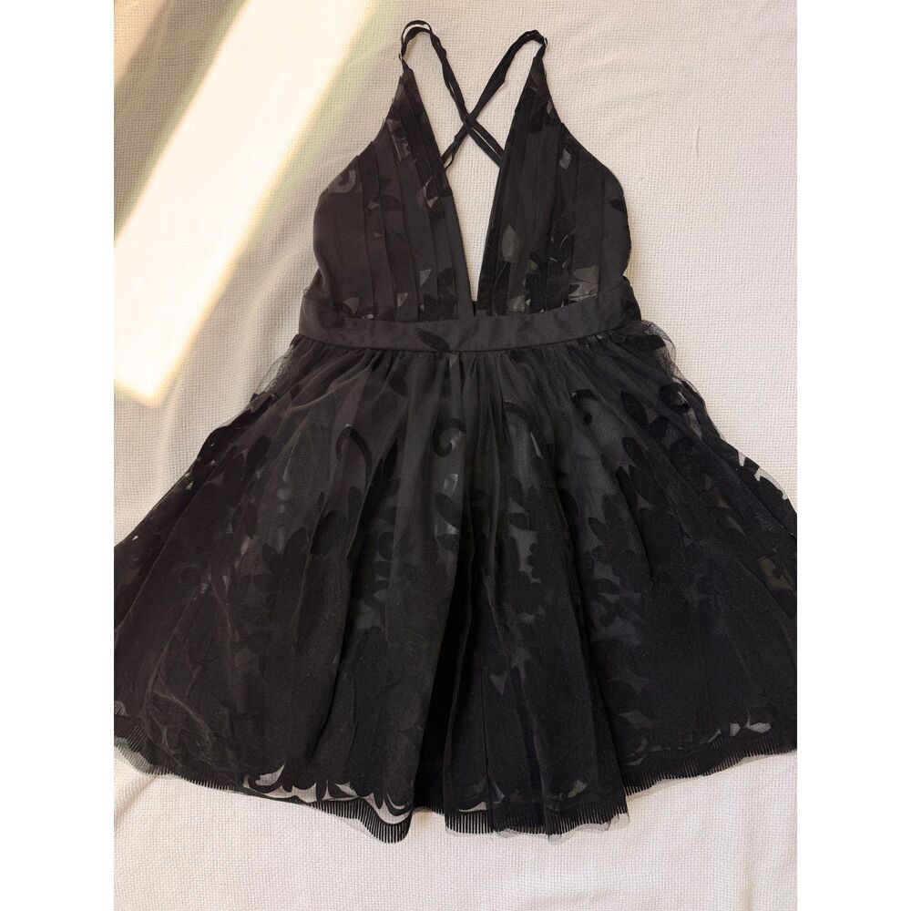 Elegant Black Tulle Cocktail Dress with Floral Pattern prom formal fancy gown